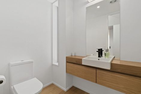 Photo of property in 38 Stackbrae Avenue, Wanaka, 9305