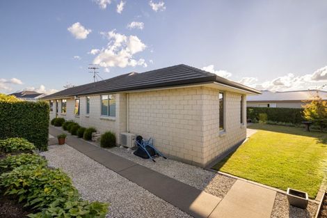 Photo of property in 20 Mortlake Heights, Pyes Pa, Tauranga, 3112