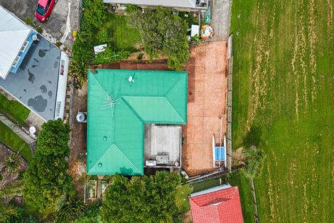 Photo of property in 2/73 Keegan Drive, Massey, Auckland, 0614