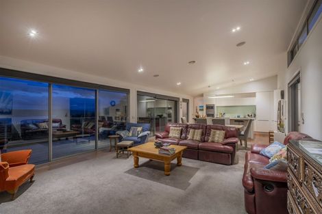 Photo of property in 4 Tironui Place, Whitianga, 3510