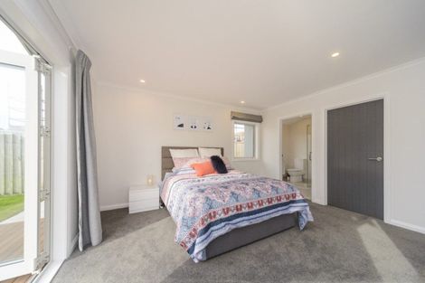 Photo of property in 28 Serenity Crescent, Kelvin Grove, Palmerston North, 4414