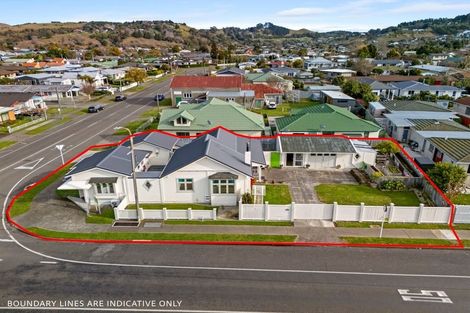 Photo of property in 6 Avondale Road, Taradale, Napier, 4112