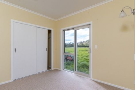 Photo of property in 672e Te Whiti Road, Te Whiti, Masterton, 5884