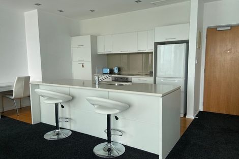 Photo of property in Sentinel Apartments, 905/3 Northcroft Street, Takapuna, Auckland, 0622