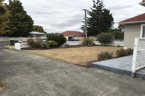 Photo of property in 1/4 Bunnythorpe Road, Papakura, 2110