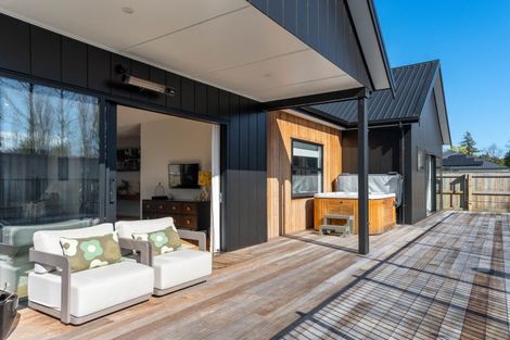 Photo of property in 42 Orchard Road, Greytown, 5712