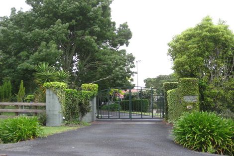 Photo of property in 233 Ponga Road, Opaheke, Papakura, 2584