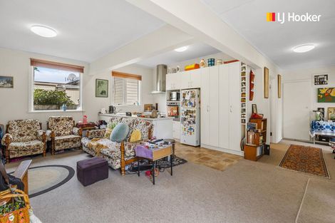 Photo of property in 23 Royal Crescent, Saint Kilda, Dunedin, 9012