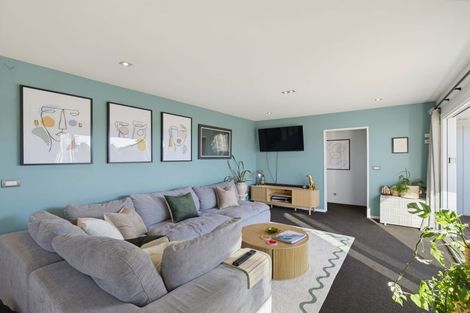 Photo of property in 6 Wingate Street, Redwood, Christchurch, 8051