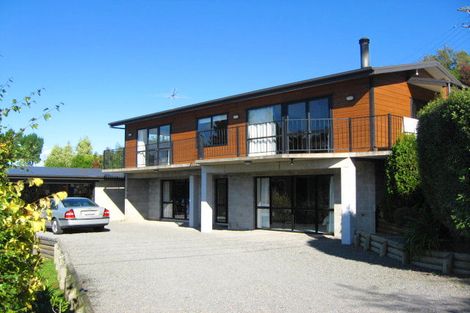 Photo of property in 2 Cholmondeley Lane, Governors Bay, Lyttelton, 8971