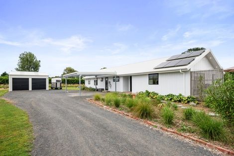 Photo of property in 49 Wakefield Road, Levin, 5571