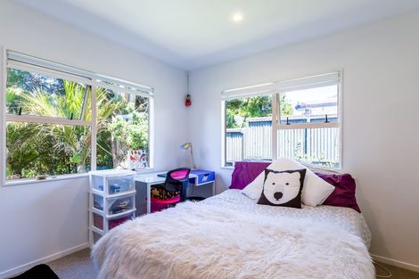 Photo of property in 46 Huia Road, Titirangi, Auckland, 0604