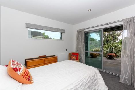 Photo of property in 46 Victoria Road, New Plymouth, 4310