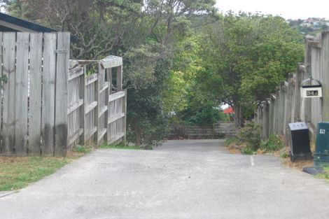 Photo of property in 2/34 Valley View Road, Glenfield, Auckland, 0629