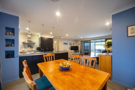 Photo of property in 77 Meridian Grove, Kelvin Grove, Palmerston North, 4414