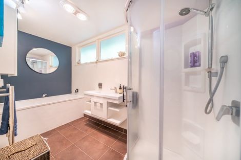 Photo of property in 34 Pinehaven Road, Pinehaven, Upper Hutt, 5019