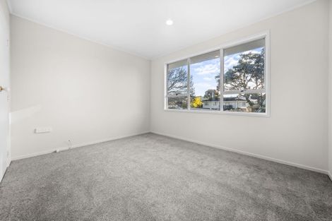 Photo of property in 36 Frobisher Way, Clendon Park, Auckland, 2103