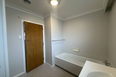 Photo of property in 2a Brooklyn Street, Green Island, Dunedin, 9018