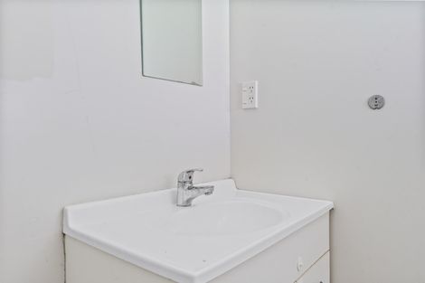 Photo of property in 30a Settlement Road, Kaiwaka, 0573