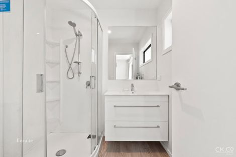 Photo of property in 33c Gemstone Drive, Birchville, Upper Hutt, 5018