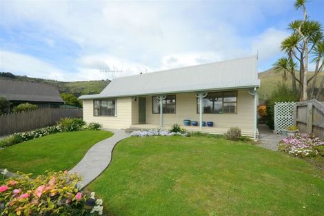 Photo of property in 12 Stedley Place, Heathcote Valley, Christchurch, 8022