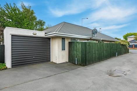 Photo of property in 1/215 Wairakei Road, Bryndwr, Christchurch, 8053