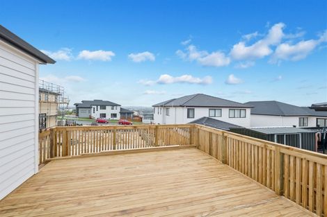 Photo of property in 5 Aklander Rise, Flat Bush, Auckland, 2019