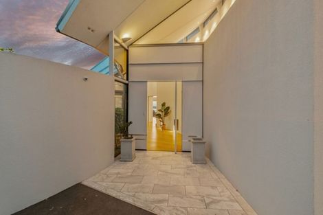 Photo of property in 142 Scarborough Road, Scarborough, Christchurch, 8081