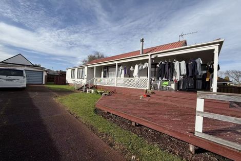 Photo of property in 50 Aviemore Drive, Highland Park, Auckland, 2010