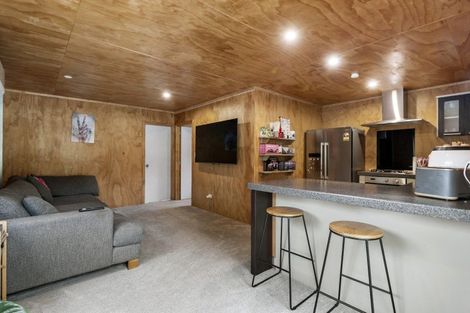 Photo of property in 9 Lower Jeffs Road, Dairy Flat, Albany, 0794