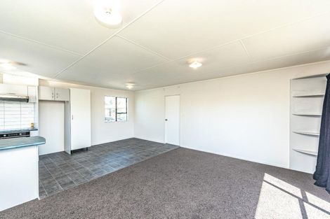 Photo of property in 90a Hinau Street, Castlecliff, Whanganui, 4501