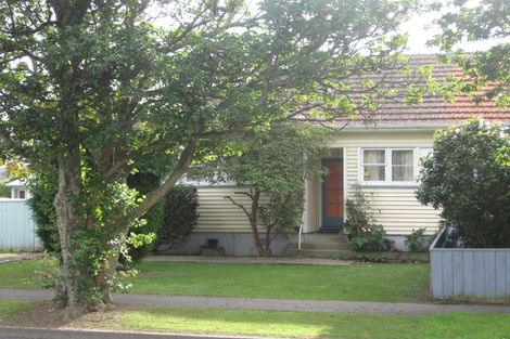 Photo of property in 85 Oxford Terrace, Epuni, Lower Hutt, 5011