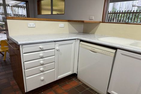 Photo of property in 42b Hogans Road, Glenfield, Auckland, 0629