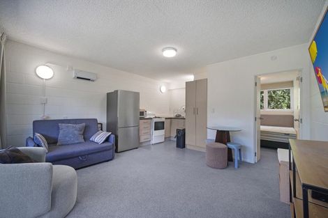 Photo of property in 3b Mountain Road, Mount Wellington, Auckland, 1060