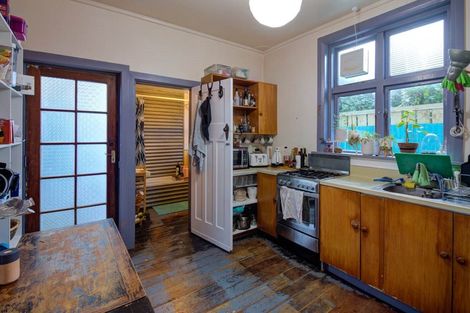 Photo of property in 126 Queens Drive, Lyall Bay, Wellington, 6022