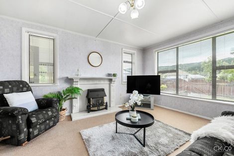 Photo of property in 106 Mcleod Street, Elderslea, Upper Hutt, 5018