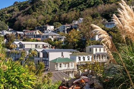 Photo of property in 12 Glenbervie Terrace, Thorndon, Wellington, 6011
