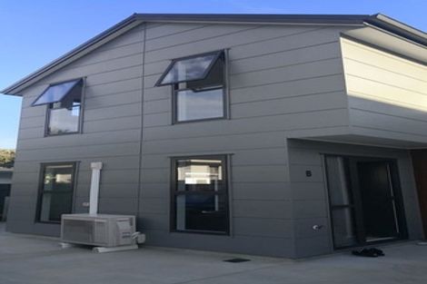 Photo of property in 124b Cambridge Terrace, Fairfield, Lower Hutt, 5011