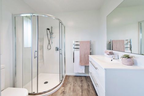 Photo of property in 16 Hobbs Street, Hororata, 7572