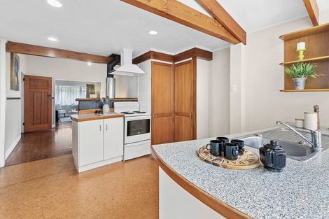 Photo of property in 72 Hatea Drive, Regent, Whangarei, 0112