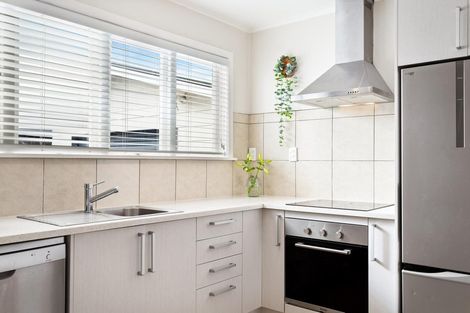 Photo of property in 699 Te Atatu Road, Te Atatu Peninsula, Auckland, 0610