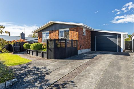 Photo of property in 16 Lockhart Avenue, Milson, Palmerston North, 4414