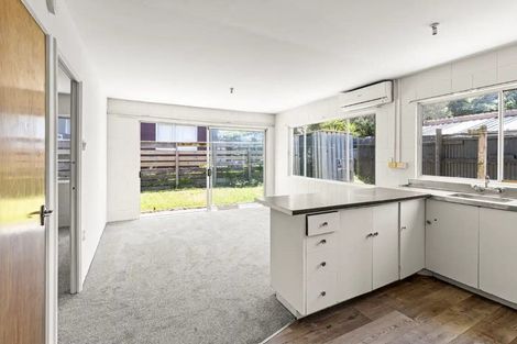 Photo of property in 2/124 Ngamotu Road, Spotswood, New Plymouth, 4310