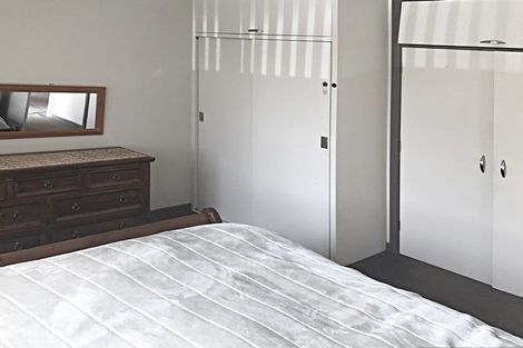 Photo of property in 2/221 Mount Smart Road, Onehunga, Auckland, 1061