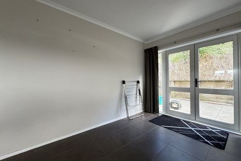 Photo of property in 20 Chastudon Place, Tawa, Wellington, 5028