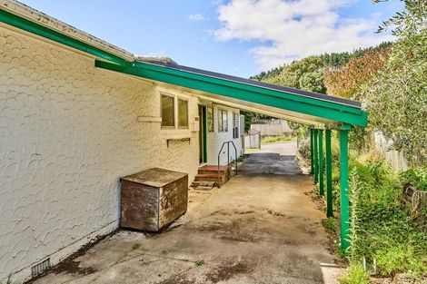 Photo of property in 5 Apple Terrace, Ranui, Porirua, 5024