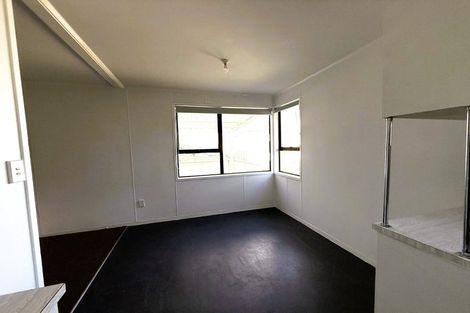 Photo of property in 5a Cherry Tree Place, Massey, Auckland, 0614