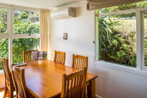 Photo of property in 21 Bedford Street, Northland, Wellington, 6012