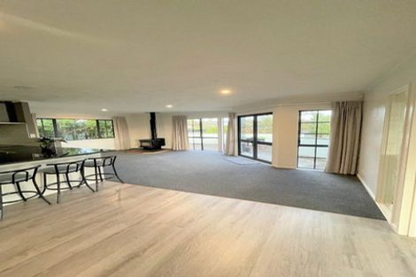 Photo of property in 17 Tokay Place, Huapai, Kumeu, 0810