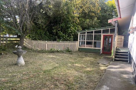 Photo of property in 64 Freemans Road, Otaki, 5512